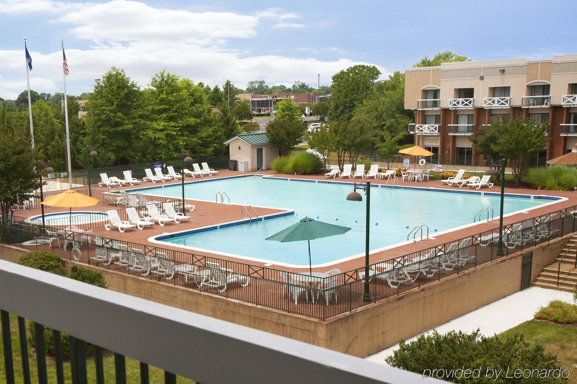 Fredericksburg Hospitality House Hotel Удобства фото