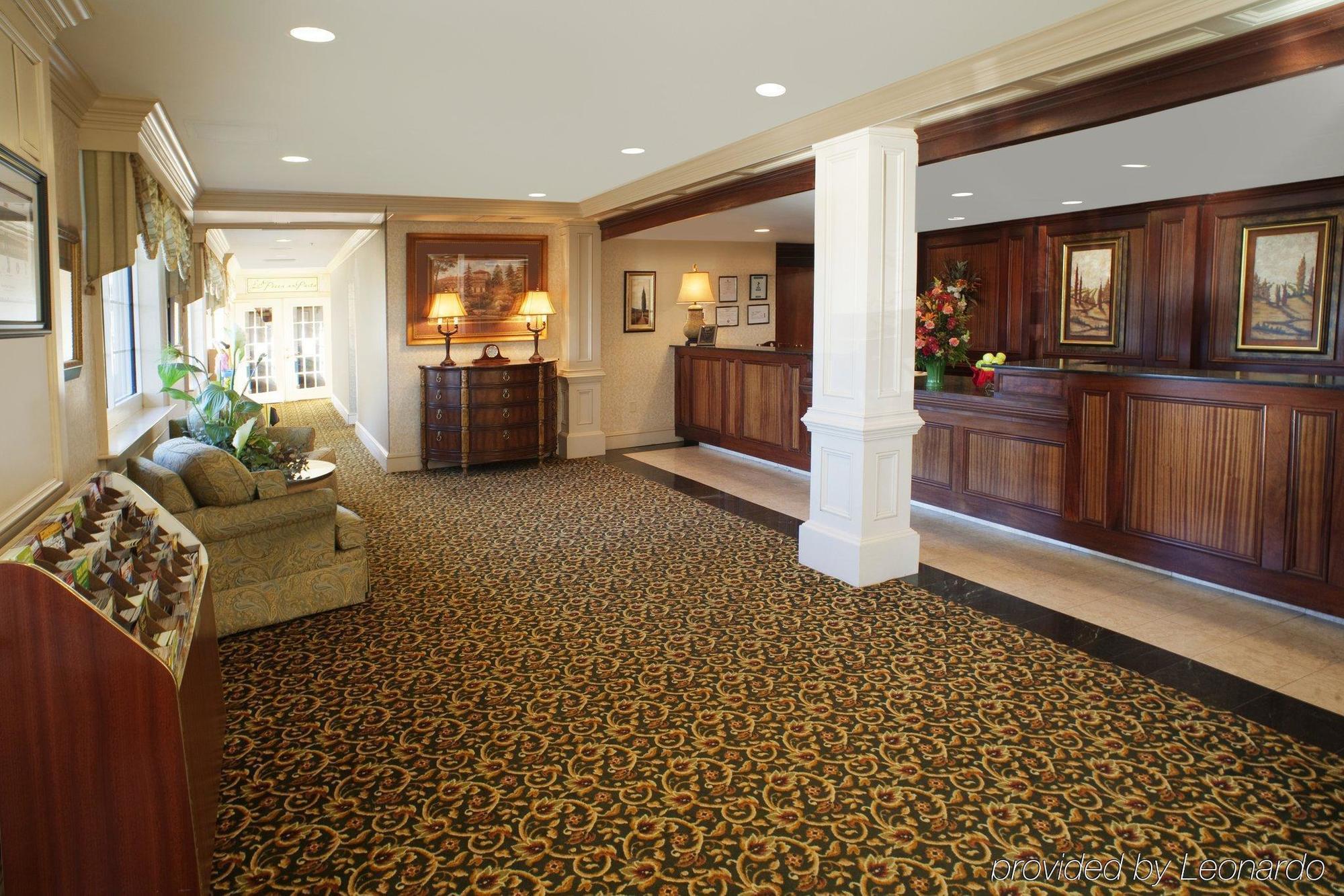 Fredericksburg Hospitality House Hotel Интерьер фото