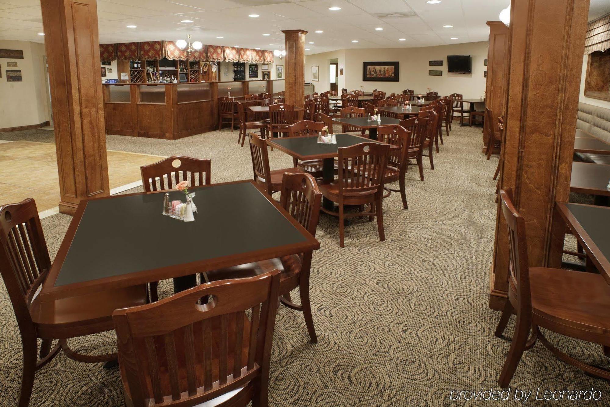 Fredericksburg Hospitality House Hotel Экстерьер фото