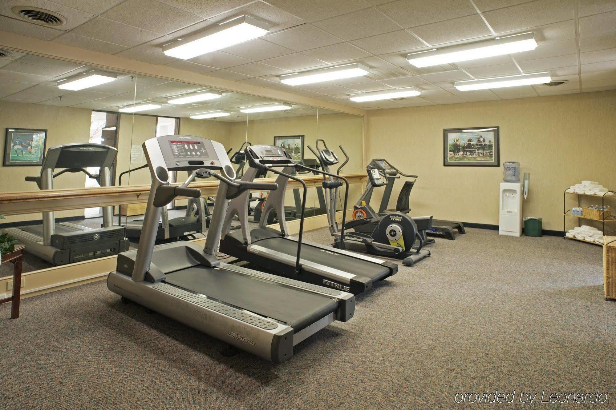 Fredericksburg Hospitality House Hotel Экстерьер фото